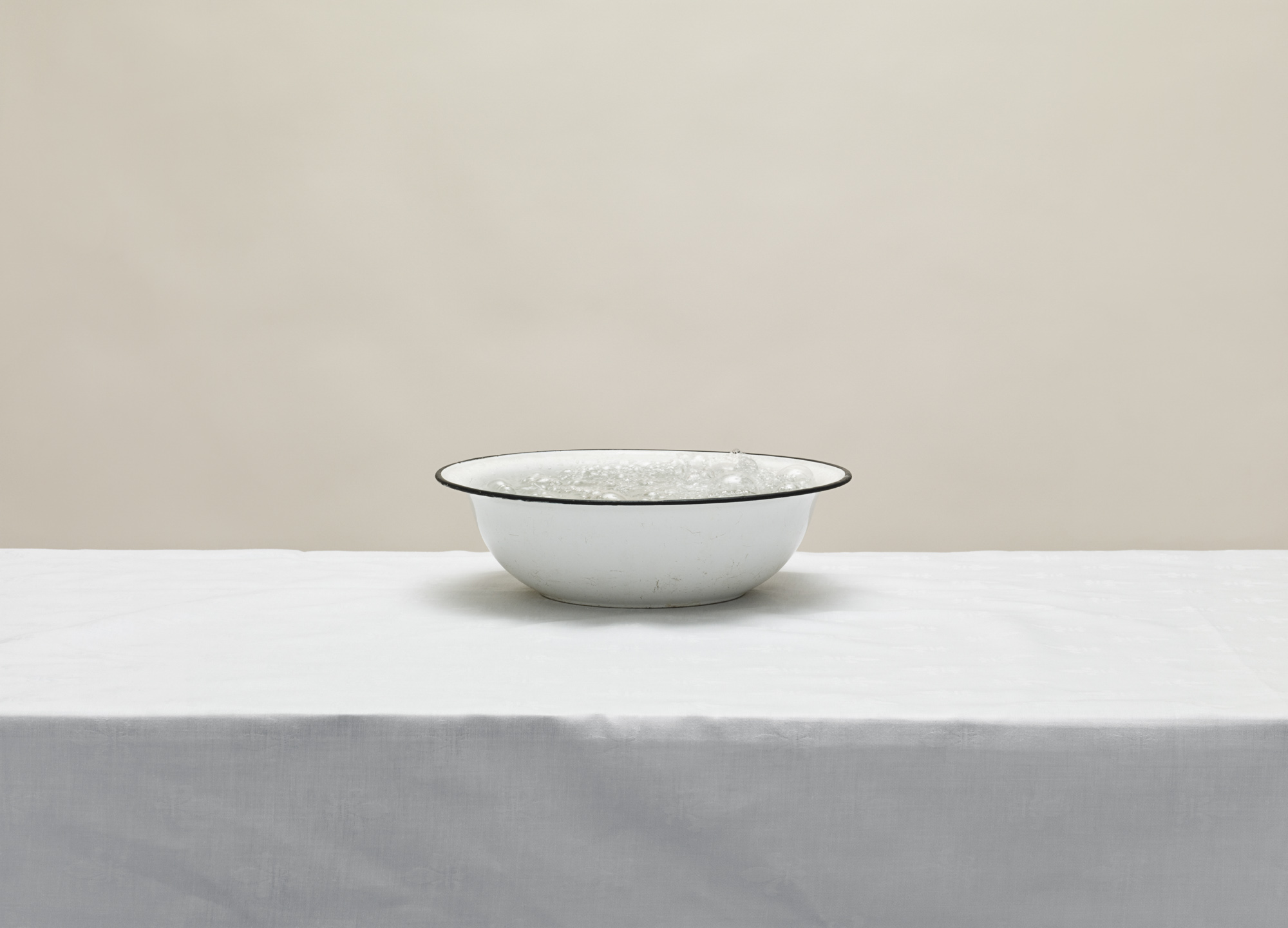 <span class='caption-left'></span><span class='caption-right'>2008</span>