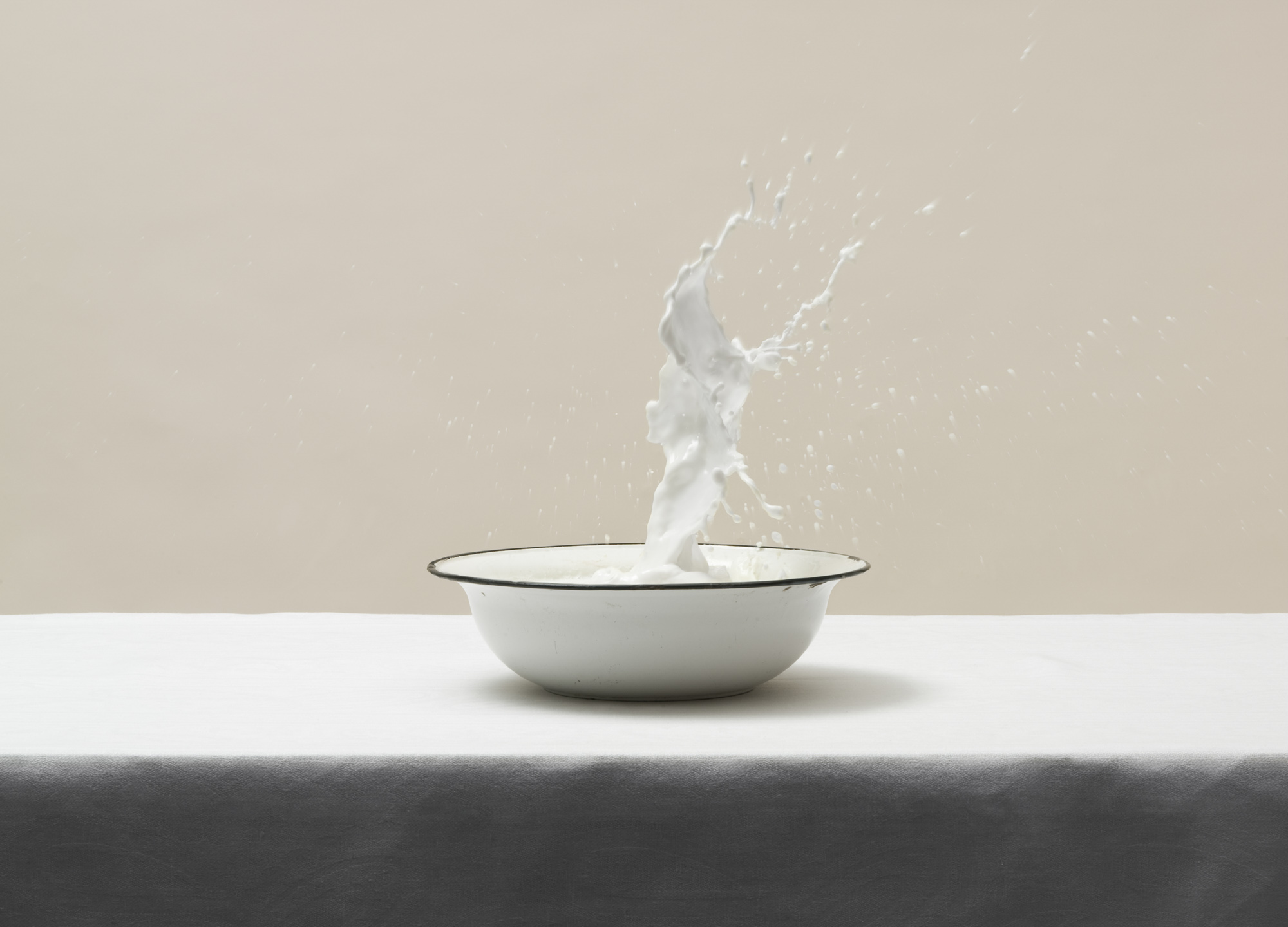 <span class='caption-left'></span><span class='caption-right'>2010</span>